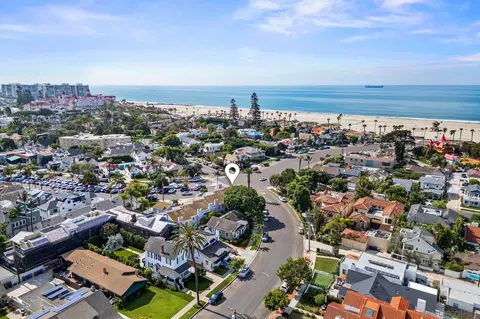 View/Area - 1074 Isabella Ave, Coronado, CA 92118 photo 2 of 3