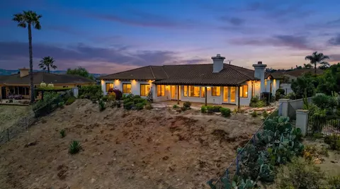 3862 Flowerwood Ln, Fallbrook, CA 92028 photo 32