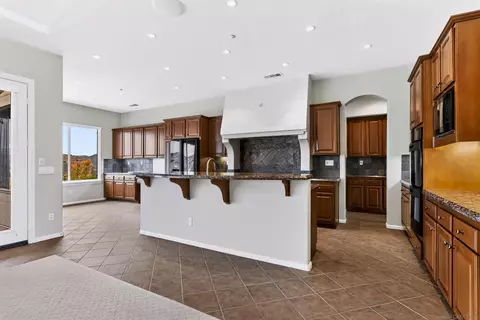 Kitchen - 3862 Flowerwood Ln, Fallbrook, CA 92028 photo 3 of 4