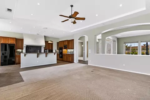 Living - 3862 Flowerwood Ln, Fallbrook, CA 92028 photo 3 of 5