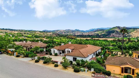 View/Area - 3862 Flowerwood Ln, Fallbrook, CA 92028 photo 5 of 5