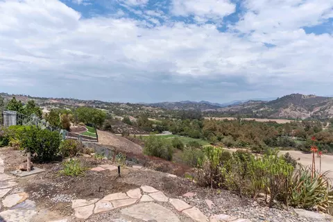 3862 Flowerwood Ln, Fallbrook, CA 92028 photo 30
