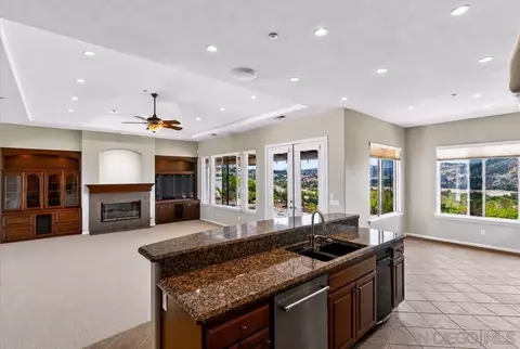 Living - 3862 Flowerwood Ln, Fallbrook, CA 92028 photo 1 of 5