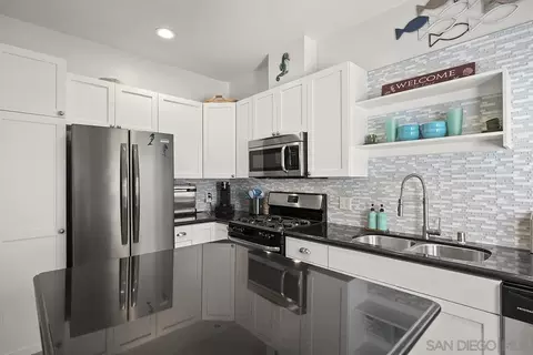 Kitchen - 1106 4th St #4, Coronado, CA 92118 photo 3 of 5