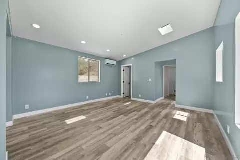 Living - 12049 Coping Pl, Lakeside, CA 92040 photo 3 of 4