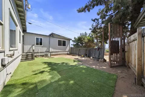 Exterior - 12049 Coping Pl, Lakeside, CA 92040 photo 4 of 5