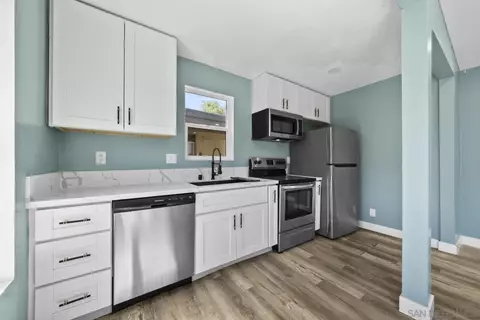 Kitchen - 12049 Coping Pl, Lakeside, CA 92040 photo 3 of 3