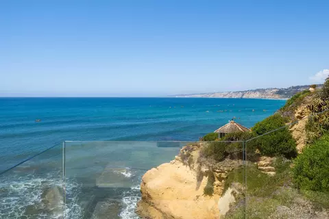 View/Area - 1828 Spindrift Dr, La Jolla, CA 92037 photo 7 of 11