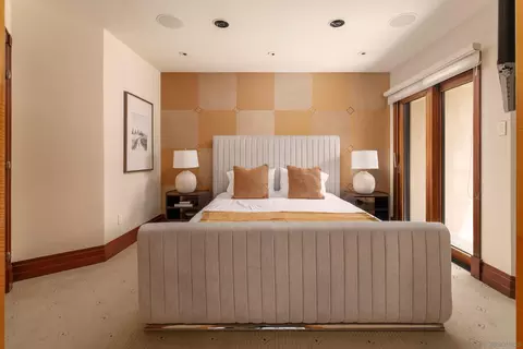 Bedroom - 1828 Spindrift Dr, La Jolla, CA 92037 photo 3 of 6