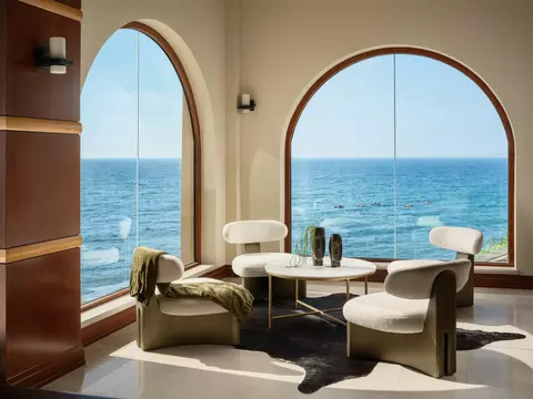 Living - 1828 Spindrift Dr, La Jolla, CA 92037 photo 5 of 7