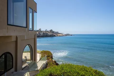View/Area - 1828 Spindrift Dr, La Jolla, CA 92037 photo 8 of 11