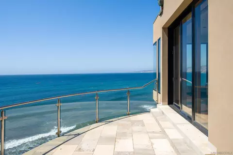 View/Area - 1828 Spindrift Dr, La Jolla, CA 92037 photo 4 of 11