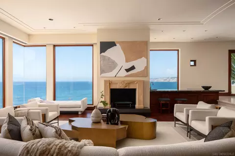 Living - 1828 Spindrift Dr, La Jolla, CA 92037 photo 2 of 7