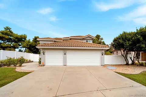 Exterior - 1231 Calle Ultimo, Oceanside, CA 92056 photo 3 of 10