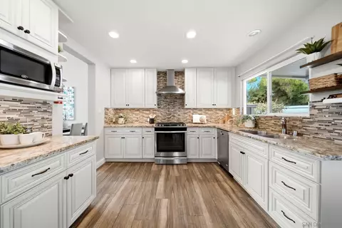 Kitchen - 1231 Calle Ultimo, Oceanside, CA 92056 photo 2 of 4