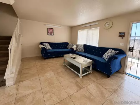 Living - 360 Claydelle Ave, El Cajon, CA 92020 photo 2 of 5