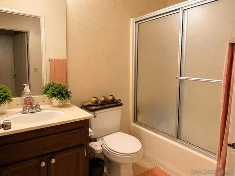 Bath - 360 Claydelle Ave, El Cajon, CA 92020 photo 1 of 1