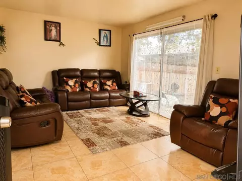 Living - 360 Claydelle Ave, El Cajon, CA 92020 photo 5 of 5