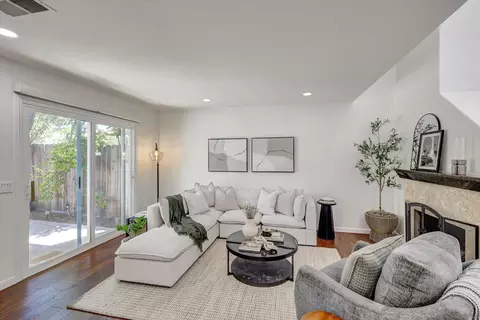 4004 Carmel Spgs, San Diego, CA 92130