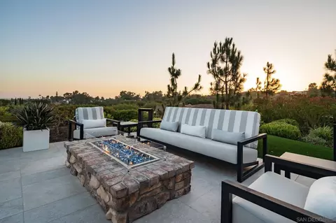 Exterior - 3043 Via Montevina, Fallbrook, CA 92028 photo 3 of 6