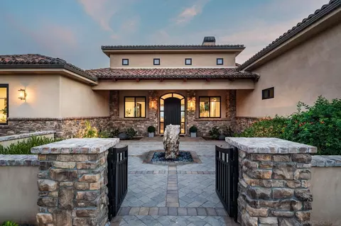 Exterior - 3043 Via Montevina, Fallbrook, CA 92028 photo 6 of 6