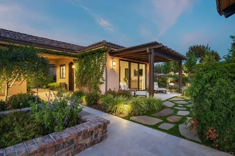 Exterior - 3043 Via Montevina, Fallbrook, CA 92028 photo 5 of 6