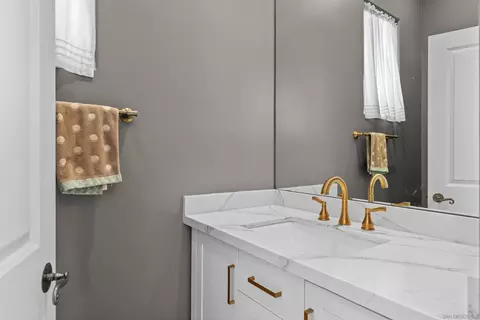 Bath - 227 C Ave, Coronado, CA 92118 photo 4 of 4