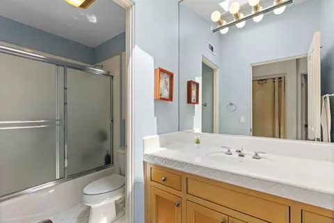 Bath - 227 C Ave, Coronado, CA 92118 photo 3 of 4