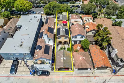 View/Area - 227 C Ave, Coronado, CA 92118 photo 2 of 7