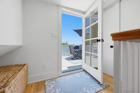 Entry Way - 339 Palm, Coronado, CA 92118 photo 3 of 4