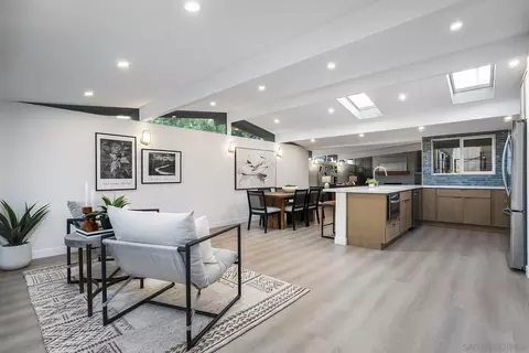 2204 Rosecrans, San Diego, CA 92106