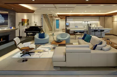 Living - 1956 Seaview Ave, Del Mar, CA 92014 photo 2 of 5