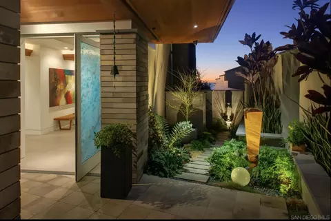 Exterior - 1956 Seaview Ave, Del Mar, CA 92014 photo 3 of 3
