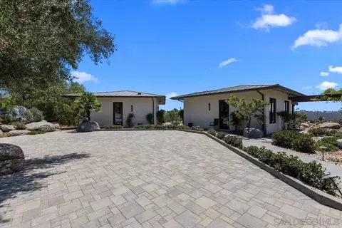 Exterior - 20391 Rancho Villa, Ramona, CA 92065 photo 7 of 11