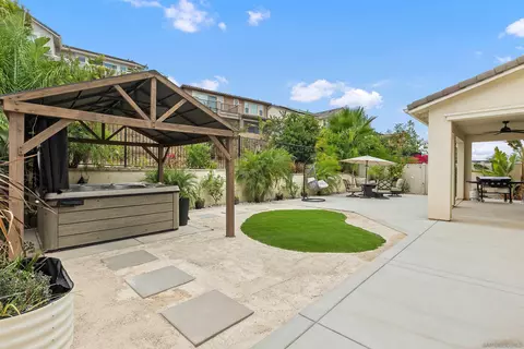 Exterior - 35829 Bay Sable Ln, Fallbrook, CA 92028 photo 5 of 8