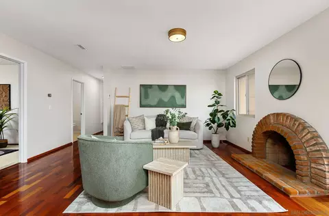 Living - 1007 Passiflora Ave, Encinitas, CA 92024 photo 7 of 11