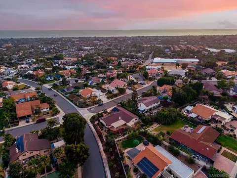 View/Area - 1007 Passiflora Ave, Encinitas, CA 92024 photo 3 of 6