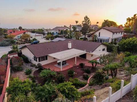 View/Area - 1007 Passiflora Ave, Encinitas, CA 92024 photo 2 of 6