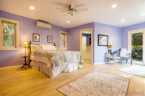 Bedroom - 9707 Shadow Rd, La Mesa, CA 91941 photo 8 of 10
