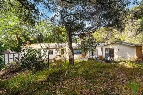 Exterior - 9707 Shadow Rd, La Mesa, CA 91941 photo 10 of 26