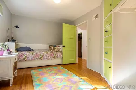 Bedroom - 9707 Shadow Rd, La Mesa, CA 91941 photo 2 of 10