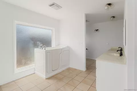 575 Galena St, El Cajon, CA 92019 photo 13