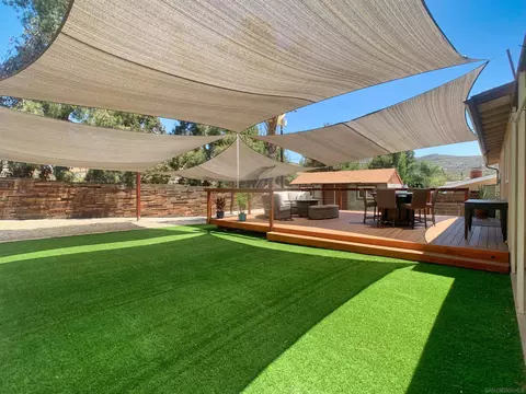 9077 Kay Jay Ln, Lakeside, CA 92040 photo 2