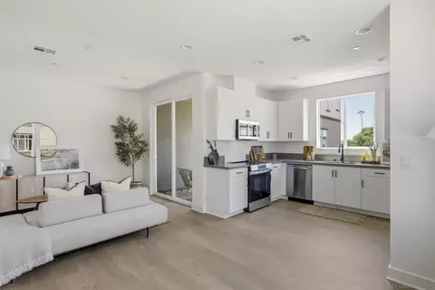 203 Sarina Ln, San Marcos, CA 92069