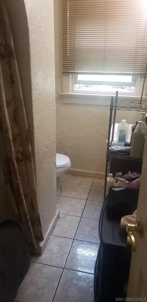 420 S Pearl Ave, Compton, CA 90221 photo 5