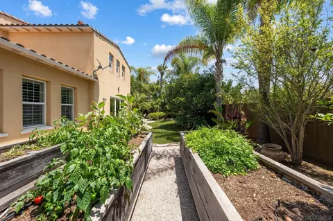 Exterior - 817 Dolphin, Encinitas, CA 92024 photo 11 of 16