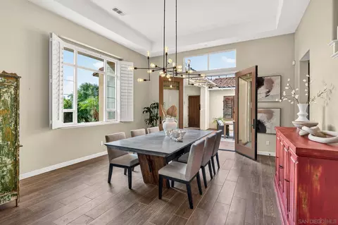 Dining - 817 Dolphin, Encinitas, CA 92024 photo 1 of 2