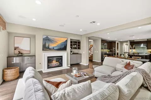 Living - 817 Dolphin, Encinitas, CA 92024 photo 1 of 1