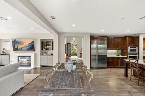 Entry Way - 817 Dolphin, Encinitas, CA 92024 photo 5 of 7