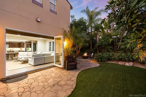 Exterior - 817 Dolphin, Encinitas, CA 92024 photo 3 of 16